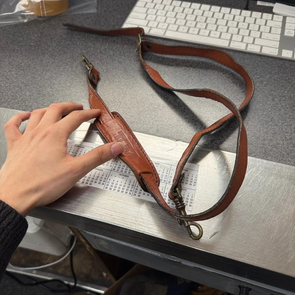 Tumi Shoulder Strap Unisex OS Brown Leather Adjustable Brass Clips Replacement